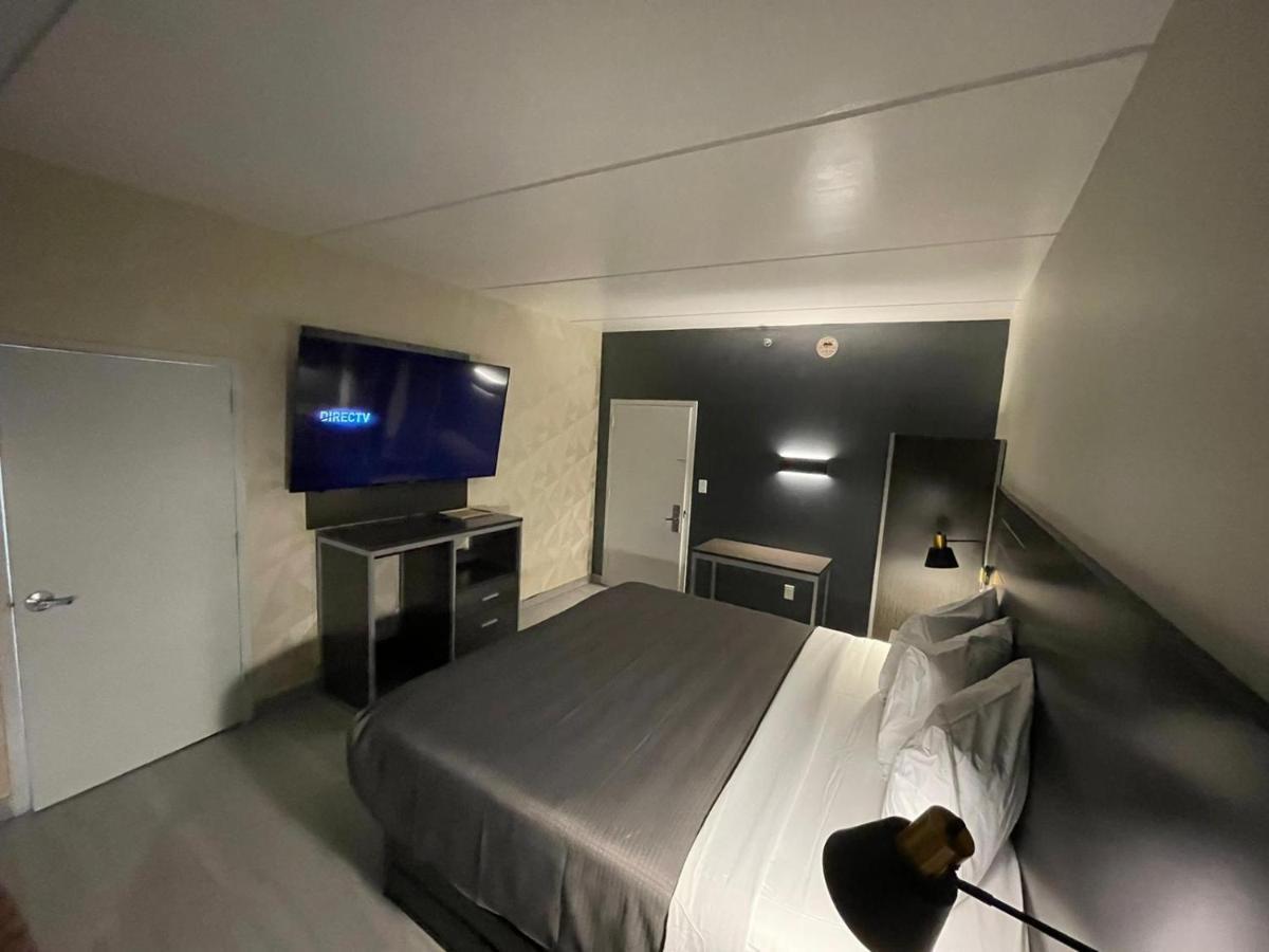 Casa Azul Hotel Blu-Ubs Arena Ню Йорк Екстериор снимка